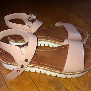 Unisa pink sandals